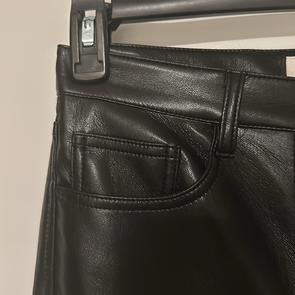 ARITZIA WILFRED SIZE 6 leather leggings. Small stain on front (see video and pic - Picture 3 of 9